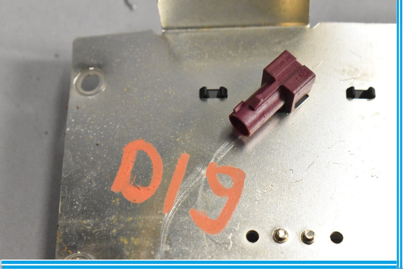 Load image into Gallery viewer, 06-12 Bentley Continental Phone Radio Antenna Module 8H0035503 Oem