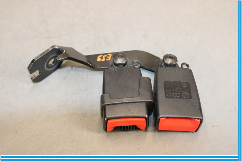 Load image into Gallery viewer, 11-18 Audi A8 Quattro Rear Center Double Seat Belt Buckle Receiver Oem