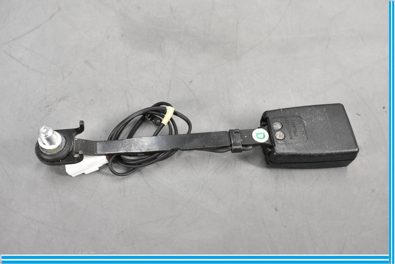 Load image into Gallery viewer, 04-08 Maserati Quattroporte Front Right Seat Belt Buckle Latch Black Oem