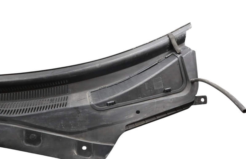 Load image into Gallery viewer, 14-17 Maserati Ghibli M157 Windshield Wiper Cowl Panel Trim Cover Panel Oem