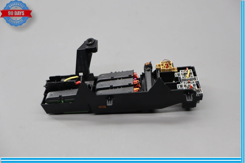 Load image into Gallery viewer, 12-18 Audi A7 A7 Quattro S6 Rear Trunk Engine Fuse Box Rely Junction Fusebox Oem