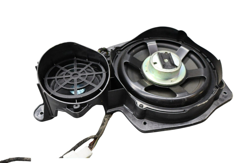 Load image into Gallery viewer, 10-13 Mercedes W221 S550 S400 Front Left Driver Side Door Audio Speaker OEM