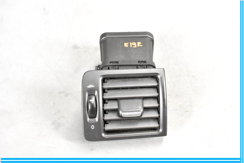Load image into Gallery viewer, 06-13 Volvo C70 Front Right Passenger Dash Dashboard Air Vent Oem