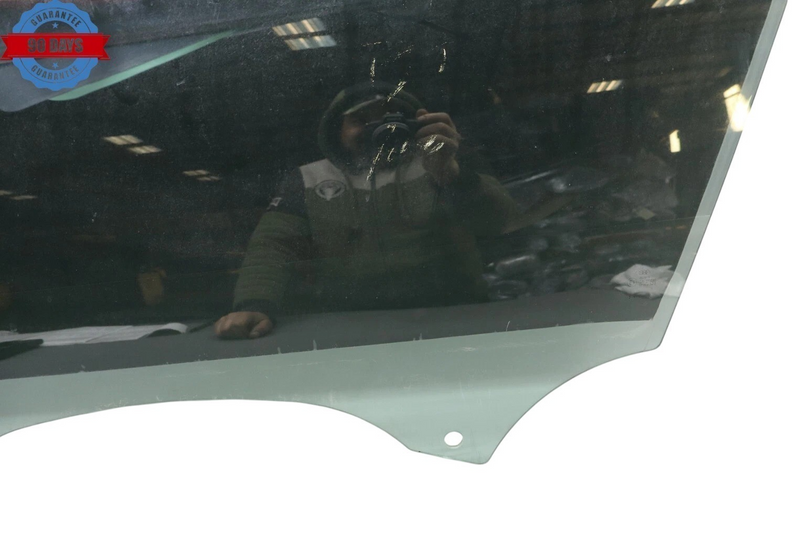 Load image into Gallery viewer, 12-15 Audi A6 A6 Quattro Front Driver Side Door Window Auto Glass 4G0845201 Oem