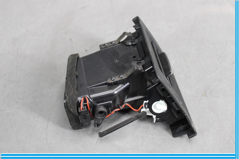 Load image into Gallery viewer, 10-17 Mercedes E350 E550 W207 Right Side Grille Ac Air Vent Dashboard Oem