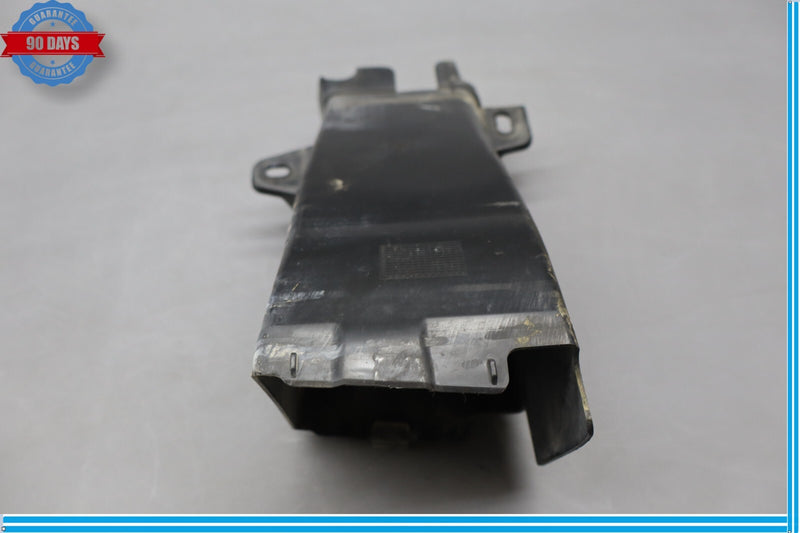 Load image into Gallery viewer, 09-12 BMW 750i 750Li F01 F02 Front Left Driver Side Brake Air Duct / Tube Oem