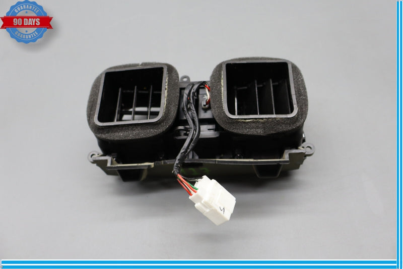 Load image into Gallery viewer, 15-20 Hyundai Genesis G80 Rear Center Console Air Vent W/trim 84640B1000 Oem