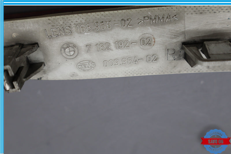 Load image into Gallery viewer, 09-15 BMW 750i 750Li Rear Right Passenger Side Bumper Reflector Oem