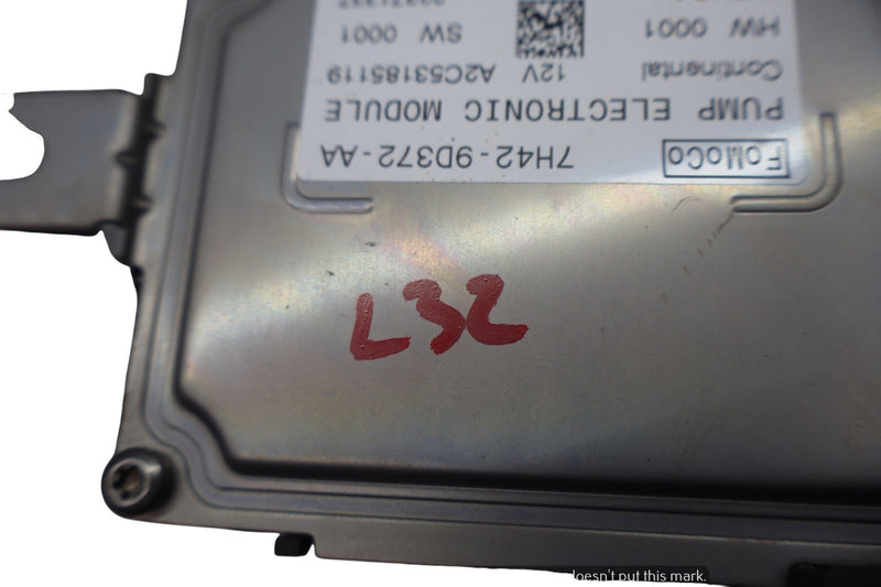 Load image into Gallery viewer, 12-19 LR Range Rover Evoque L538 Fuel Pump Sender Control Unit Module Oem
