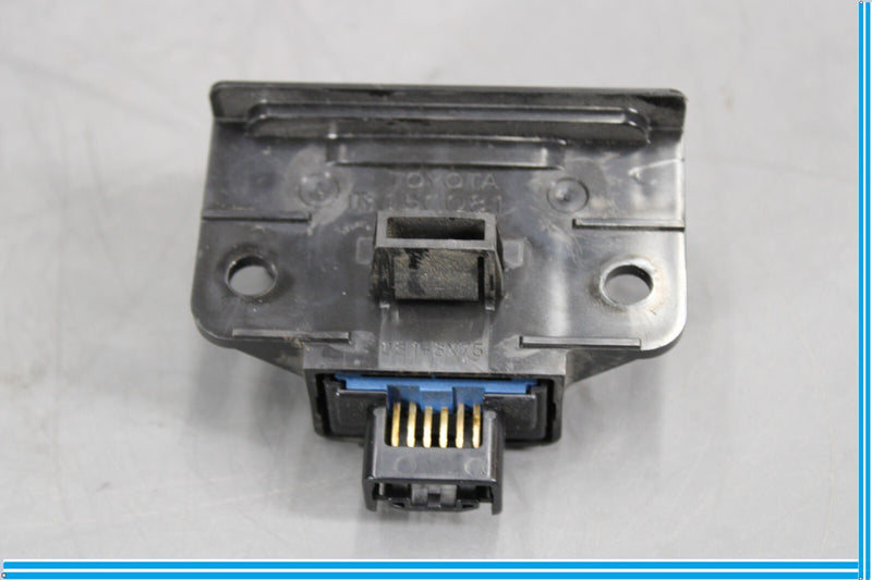 Load image into Gallery viewer, 07-17 Lexus LS460 LS460L Power Trunk Lid Close Control Switch Button Oem