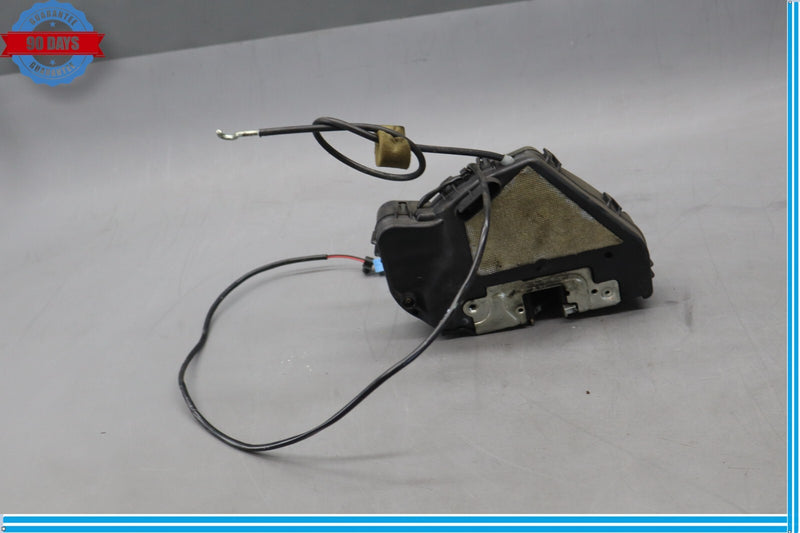Load image into Gallery viewer, 03-09 Mercedes W211 E320 E500 Rear Right Door Lock Actuator Side Keyless Go Oem