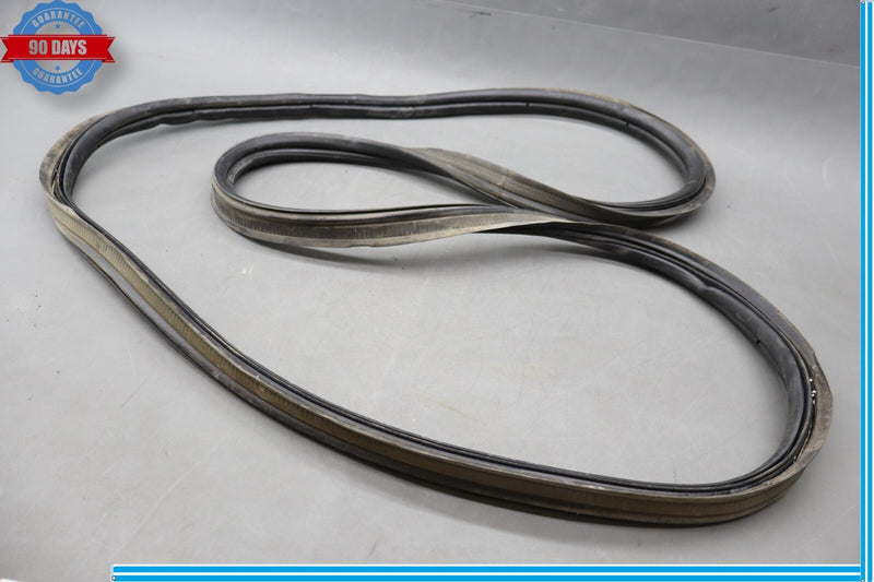 Load image into Gallery viewer, 2012 Fiat 500 Pop Rear Windshield Windscreen Rubber Seal Gasket Oem