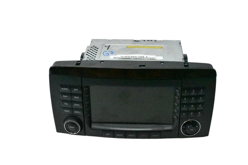 Load image into Gallery viewer, 06-08 Mercedes R500 R350 R320 Command Head Unit Navigation Radio CD Player Oem