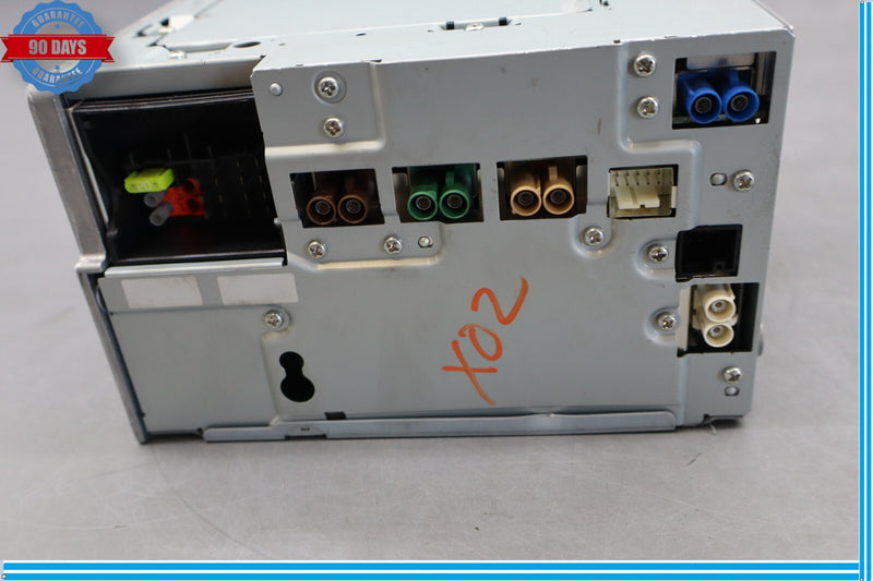 Load image into Gallery viewer, 10-11 Mercedes E350 E550 Command Head Unit CD Changer Radio 2129069000 Oem
