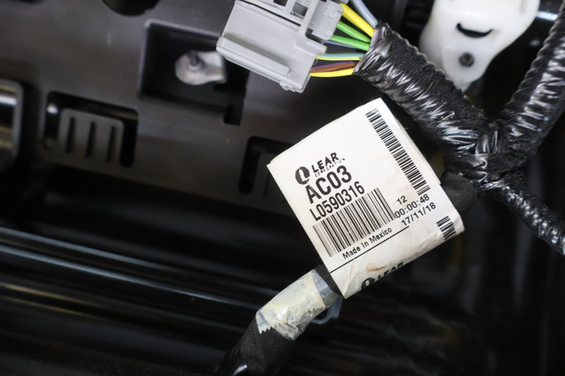 Load image into Gallery viewer, 13-19 Cadillac XTS Front Left Driver Side Seat Track Rail Assembly Oem
