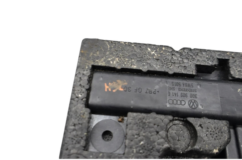 Load image into Gallery viewer, 06-12 Bentley Continental Flying Spur Keyless Entry Module W/Foam 3D0909141E Oem