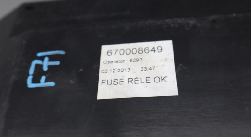 Load image into Gallery viewer, 14-17 Maserati Ghibli M157 Engine Motor Fuse Box Battery Relay Assembly Oem