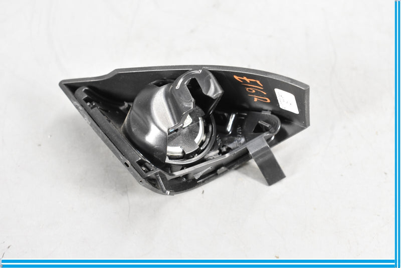 Load image into Gallery viewer, 14-18 Mercedes CLA250 C117 Front Right Side Door Tweeter Speaker Cover Oem
