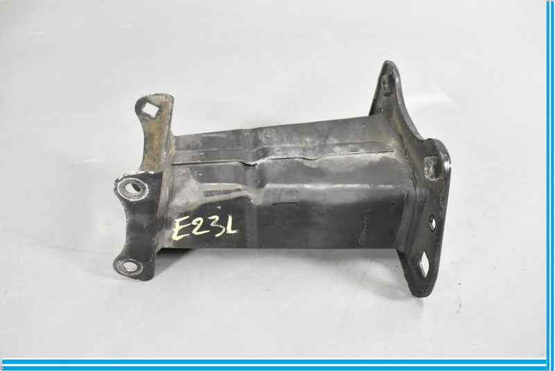 Load image into Gallery viewer, 06-12 Mercedes X164 GL550 ML550 Front Left Bumper Reinforcement Bracket Oem