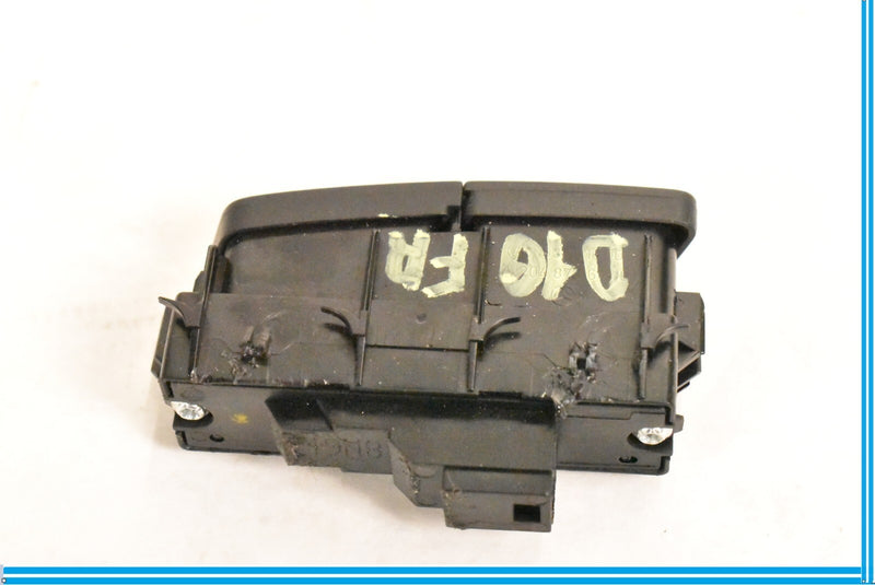 Load image into Gallery viewer, W204 W212 W218 MERCEDES 08-18 C E CLS CLASS FRONT RIGHT DOOR CENTAL LOCK