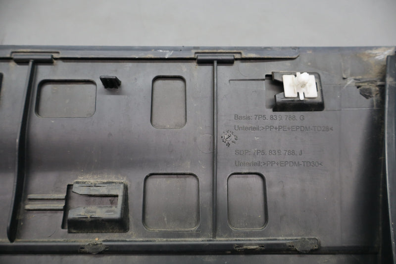 Load image into Gallery viewer, 11-18 Porsche Cayenne 958 Rear Right Passenger Side Lower Door Molding Oem