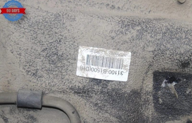 Load image into Gallery viewer, 16-20 Hyundai Genesis Gas Fuel Tank Reservoir Assembly 31150B1510 Oem