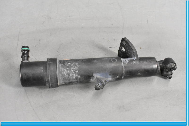 Load image into Gallery viewer, 03-09 Mercedes CLK550 W209 Right Side Headlight Washer Nozzle Pump Oem