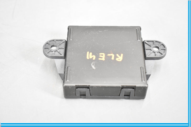 Load image into Gallery viewer, 08-18 Mercedes W218 CLS550 Rear Left Driver Side Door Control Module Oem