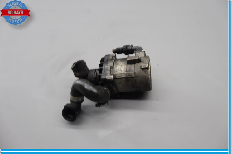 Load image into Gallery viewer, 09-13 BMW 750i F01 F02 Engine Auxiliary Coolant Water Pump 7566335 Oem
