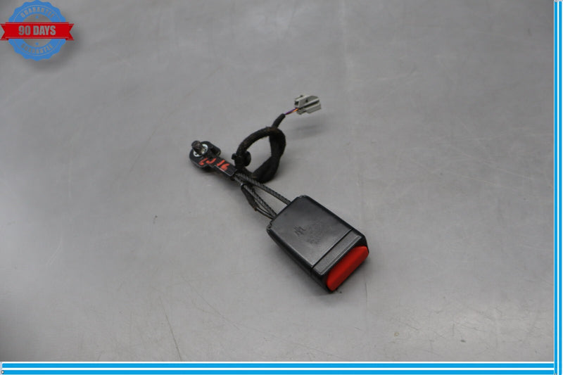 Load image into Gallery viewer, 14-22 Maserati Ghibli S Quattroporte Front Left Driver Side Seat Belt Buckle Oem