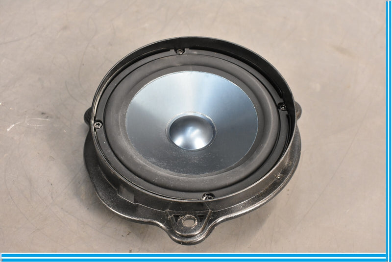 Load image into Gallery viewer, 06-11 Mercedes CLS550 CLS500 W219 Left Rear Door Speaker Sound Audio Radio Oem
