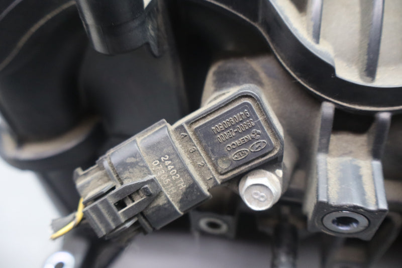 Load image into Gallery viewer, 12-14 Hyundai Equus Genesis 5.0L V8 Engine Motor Air Intake Manifold Oem