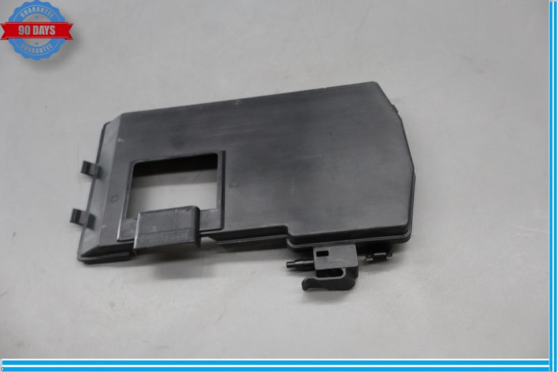 Load image into Gallery viewer, 12-18 Mercedes CLS550 CLS63 Dynamic Seat Vacuum Pump Motor Foam Cover Oem
