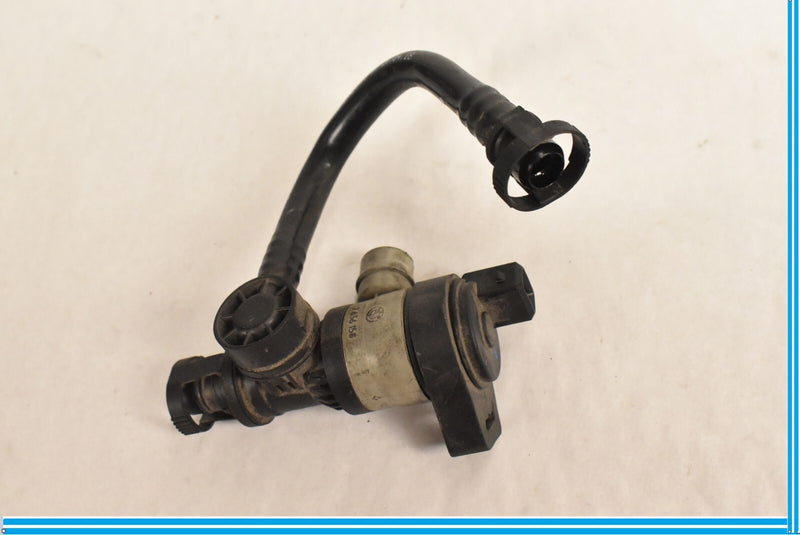 Load image into Gallery viewer, BMW 5 F10 F11 BREATHER BREATHER PIPE HOSE 7636158 11835