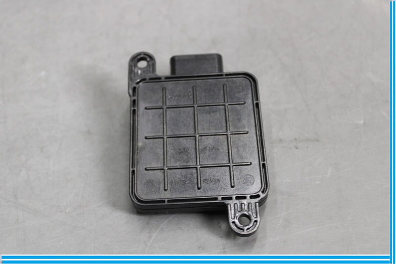 Load image into Gallery viewer, 07-12 Lexus LS460 Front Right Seat Occupant Detection Module 899520W031 Oem