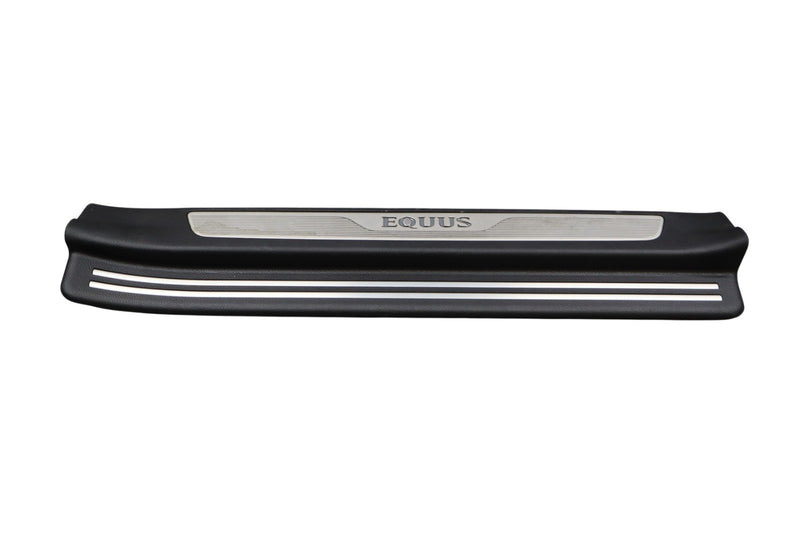 Load image into Gallery viewer, 11-16 Hyundai Equus Front Right Passenger Side Door Sill Scuff Plate Trim Oem