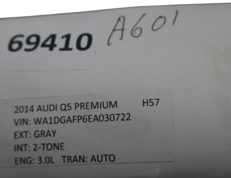 Load image into Gallery viewer, 09-17 Audi Q5 SQ5 Front Right Passenger Side Fog Light Lamp Assembly Oem