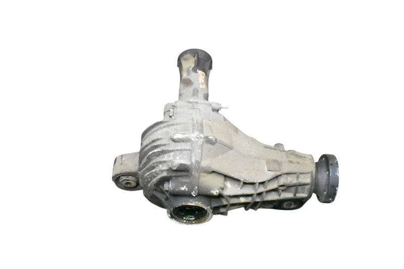 Load image into Gallery viewer, 06-13 Mercedes GL450 ML550 X164 Front Differential Axle Carrier 1643302202 Oem