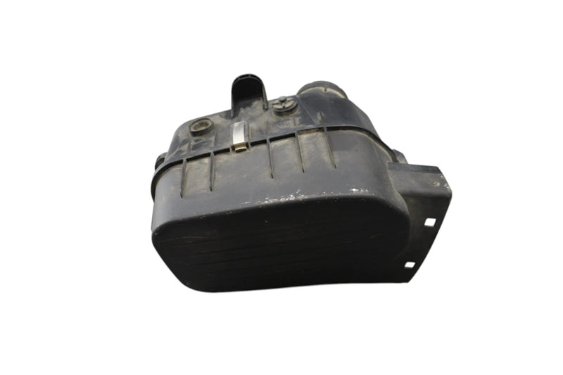 Load image into Gallery viewer, 14-21 Maserati Ghibli Right Side Engine Air Cleaner Housing Filter Box Black OEM
