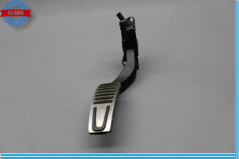 Load image into Gallery viewer, 14-21 Maserati Quattroporte Gas Throttle Accelerator Pedal 04861716AD Oem