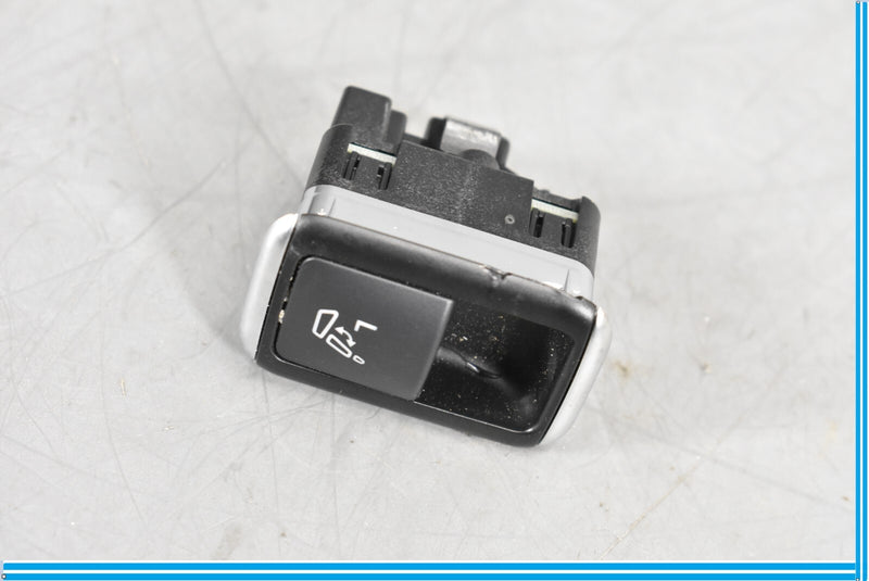 Load image into Gallery viewer, 13-16 Mercedes GL450 X166 Left Driver Side Quarter Window Control Switch Oem