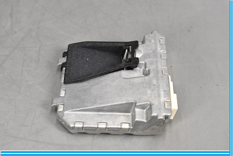 Load image into Gallery viewer, 13-16 Mercedes GL450 X166 Front Active Lane Departure Assist Camera Oem