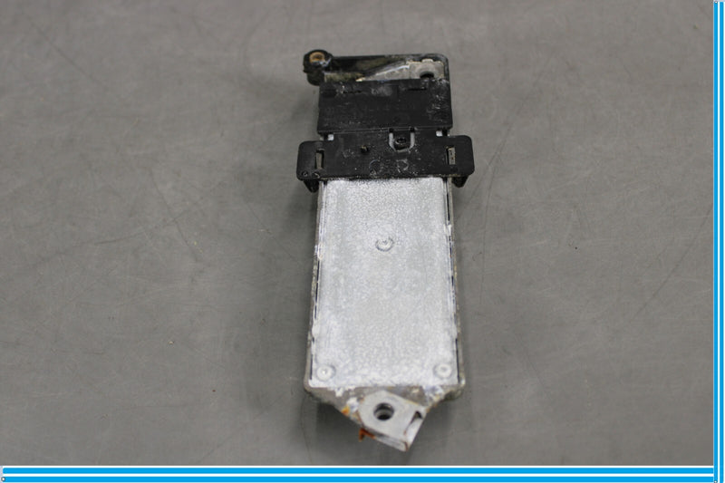 Load image into Gallery viewer, 09-12 BMW 750i 750Li F01 F02 Front Left Seat Belt Retractor Control Module Oem