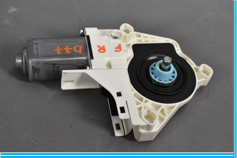 Load image into Gallery viewer, 11-17 Volkswagen VW Touareg Front Right Side Door Window Regulator Motor Oem
