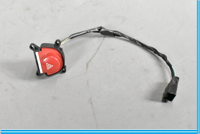 Load image into Gallery viewer, 09-13 Maserati Quattroporte M139 Emergency Flasher Hazard Control Switch Oem