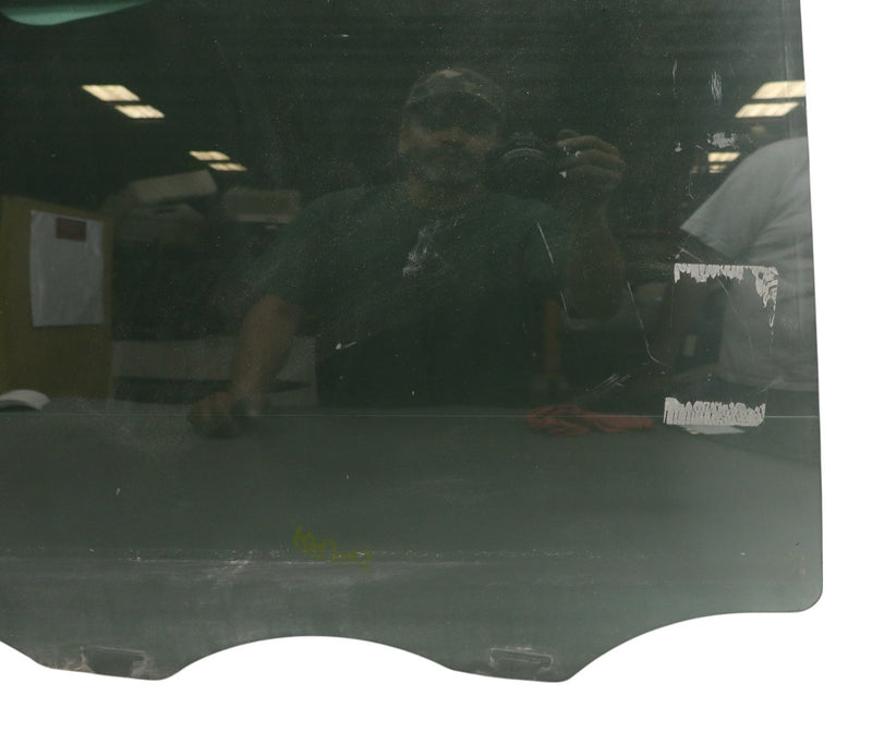 Load image into Gallery viewer, 11-18 Porsche Cayenne 958 Rear Right Passenger Side Door Window Glass Oem