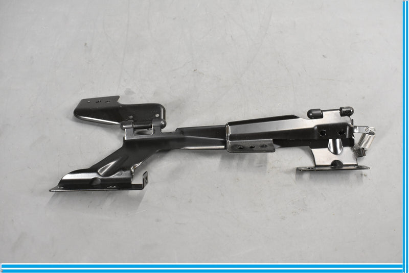 Load image into Gallery viewer, 2008 Volvo C70 Convertible Front Left Side Roof Hinge Oem