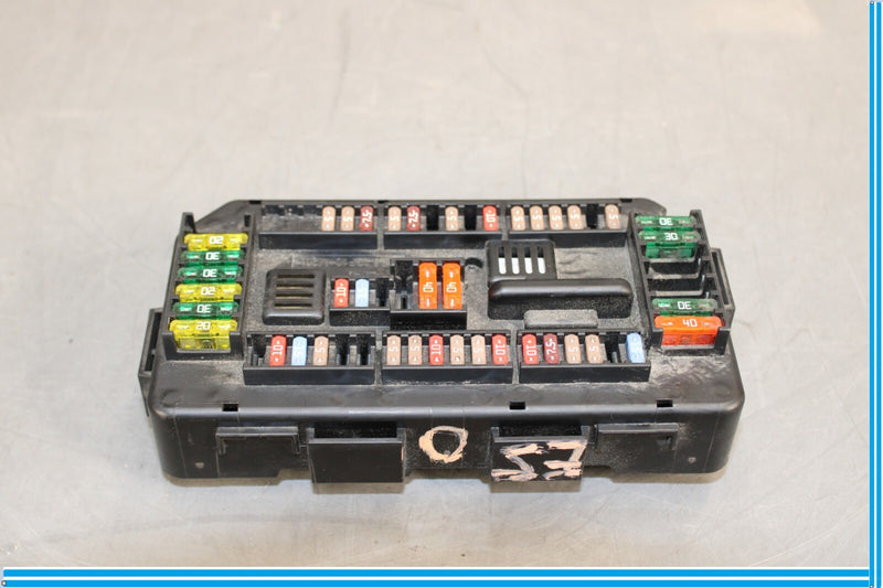 Load image into Gallery viewer, 12-16 BMW F30 328i 335i Front Fuse Relay Box Module Oem