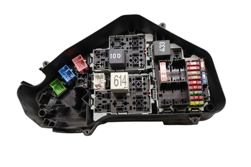 Load image into Gallery viewer, 11-17 Volkswagen Touareg Engine Fuse Box Fusebox Relay Junction Block Oem