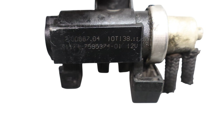 Load image into Gallery viewer, 09-12 BMW 650i 750Li xDrive Turbo Pressure Boost Solenoid Valve Converter Oem